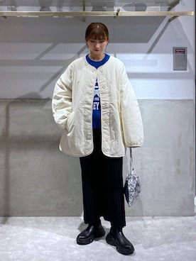 「アイテム（ハンドバッグ、シルバー系）」を使った、みのりさん（レディース・155cm）の冬コーディネート