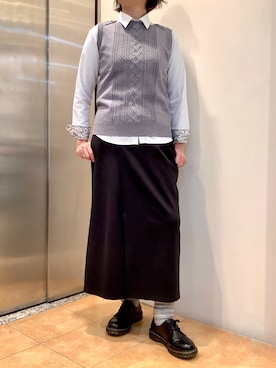 「TOKYO SHIRTS（トウキョウシャツ）のアイテム（ベスト）」を使った、BRICK HOUSE シャツ工房 なんばウォーク店さん（レディース・167cm）の春コーディネート