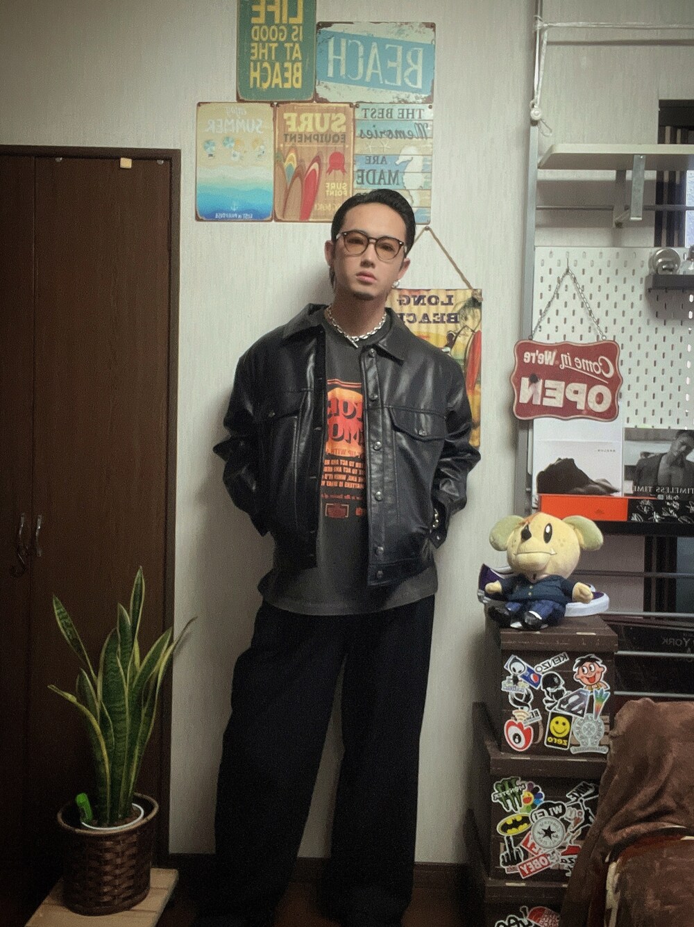 「休日スタイル、大人カジュアル、オトナカジュアル、オールブラック、ブラックコーデ、きれいめカジュアル、ストリート、メンズライク、プチプラコーデ、お洒落さんとつながりたい、いいね、save、フォローお願いします🤑、黒、シャツスタイル、モード、カジュアルコーデ」｜「ZARAのアイテム（ブルゾン、ブラック系）」を使った、社畜で服好き【相互フォロー】さん（メンズ・175cm）の冬コーディネートの1枚目の写真
