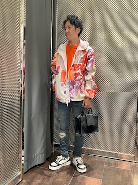 「ARMANI EXCHANGE（アルマーニエクスチェンジ）のアイテム（ハンドバッグ）」を使った、jt.jt.jtさん（メンズ・170cm）の春コーディネート