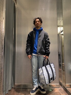 「ARMANI EXCHANGE（アルマーニエクスチェンジ）のアイテム（パーカー）」を使った、jt.jt.jtさん（メンズ・170cm）の冬コーディネート