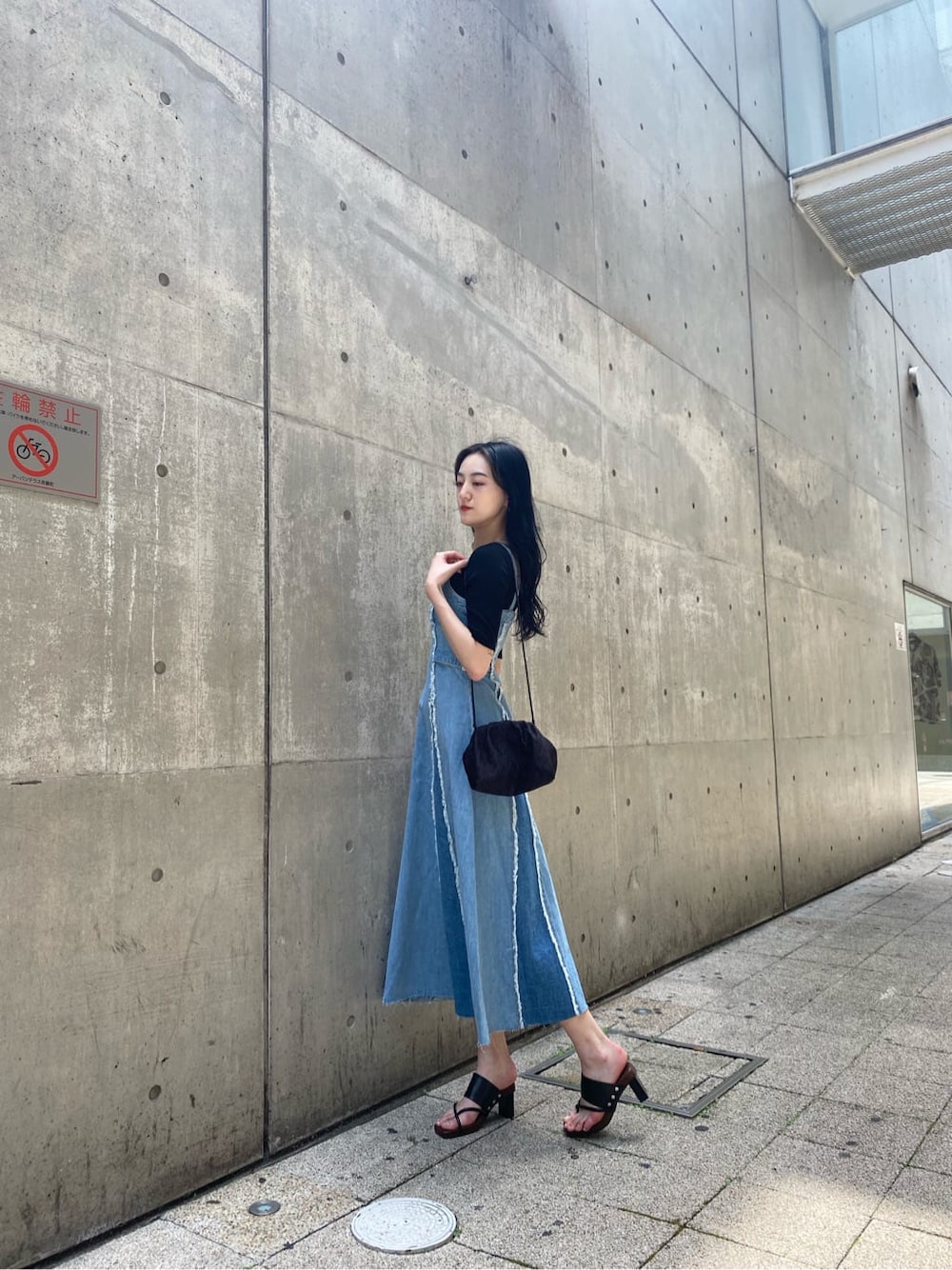 サイドベルトデニムワンピースを使ったショップスタッフの人気