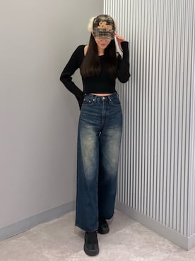 「アイテム（パンツ）」を使った、中村樹李亜さん（レディース・175cm）の秋コーディネート