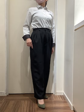 「アイテム（ビジネスシャツ）」を使った、BRICK HOUSE シャツ工房 新橋店さん（レディース・158cm）の秋コーディネート