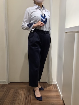 「アイテム（ビジネスシャツ）」を使った、BRICK HOUSE シャツ工房 新橋店さん（レディース・158cm）の秋コーディネート