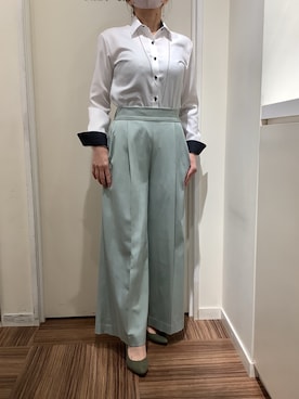 「アイテム（ビジネスシャツ）」を使った、BRICK HOUSE シャツ工房 新橋店さん（レディース・158cm）の冬コーディネート