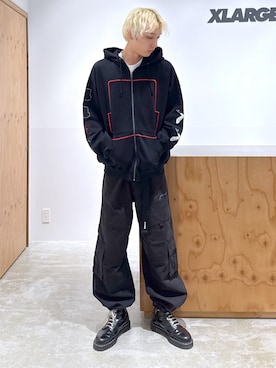 「アイテム（カーゴパンツ）」を使った、issaさん（メンズ・186cm）の秋コーディネート