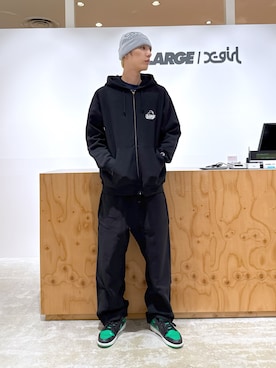 「アイテム（パーカー）」を使った、issaさん（メンズ・186cm）の秋コーディネート