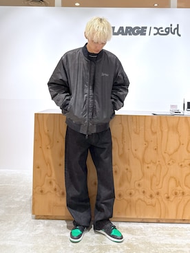 「アイテム（デニムパンツ）」を使った、issaさん（メンズ・186cm）の秋コーディネート