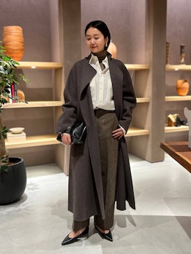 「アイテム（ノーカラーコート）」を使った、hinanoさん（レディース・166cm）の秋コーディネート