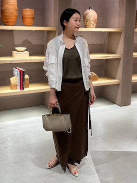 「Chaos（カオス）のChaos(カオス)/シルシャーパンツ　【セットアップ可】（その他パンツ、ブラウン系）」を使った、hinanoさん（レディース）の春コーディネート