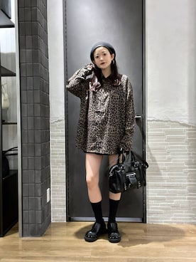 「JEANASIS（ジーナシス）のスタッズボリュームサボ/571517（サンダル）」を使った、RUKOさん（レディース・165cm）の秋コーディネート