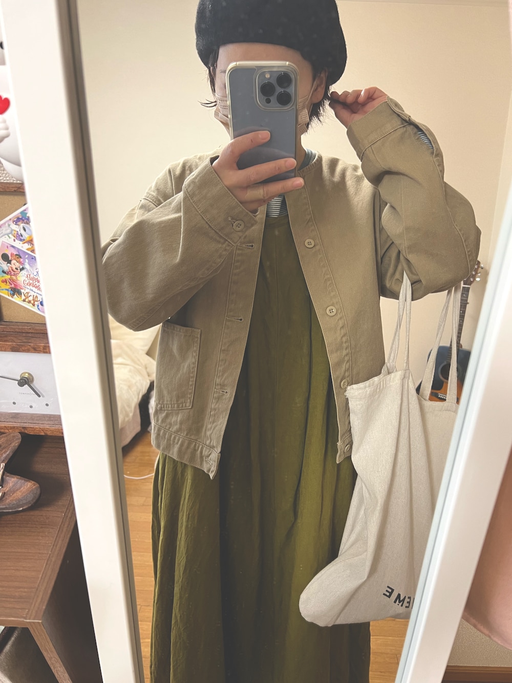 「大人カジュアル、おしゃれさんと繋がりたい、Danton、Kastane、ONEME、ベレー帽、ベレー帽コーデ」｜「Kastaneのリネンタックキャミワンピース（ワンピース、グリーン系）」を使った、sachieさん（レディース・152cm）の春コーディネートの1枚目の写真