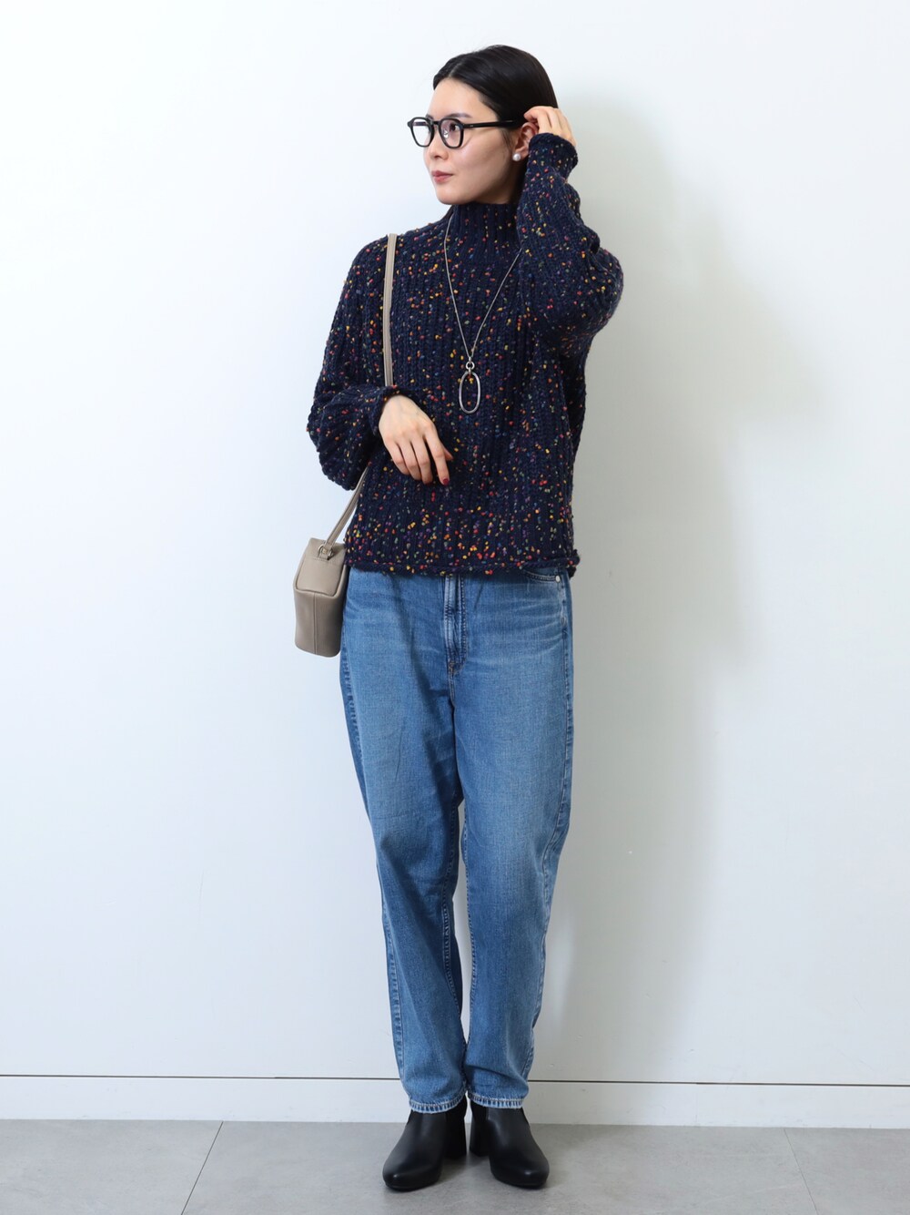 「オトナカジュアル、大人かわいい、ニット、ざっくりニット、デニムパンツ、ショルダーバッグ、ミニバッグ、ニットコーデ、いいね、save、フォローお願いします🤑、大人カジュアル、プチプラ、ゆったりコーデ、トレンド、デニム、ハイネック」｜「BEAMS HEARTのBEAMS HEART / カラーネップニット（ニット/セーター、ブルー系）」を使った、kanakoさん（レディース・165cm）の冬コーディネートの1枚目の写真