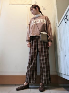 「レイヤードスタイル」｜「しまむら（シマムラ）のアイテム（スウェット）」を使った、_hi_ln_nl_ro_さん（レディース・165cm）の冬コーディネート