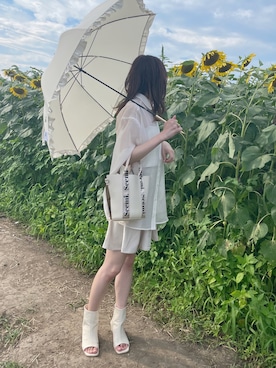 「Seemi. byNICECLAUP（ シーミーバイナイスクラップ）のSeemi　PVCロゴバック（ショルダーバッグ、ホワイト系）」を使った、namikiさん（レディース・161cm）の夏コーディネート