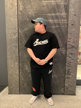 「AVIREX（アヴィレックス）のアイテム（スウェットパンツ）」を使った、HARUKIさん（メンズ・169cm）の春コーディネート