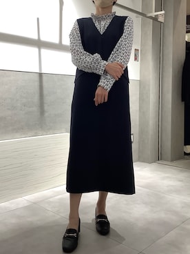 「アイテム（ジャンパースカート）」を使った、TOKYO SHIRTS staffさん（レディース・156cm）の秋コーディネート