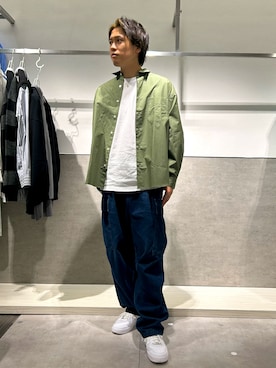 「FREAK'S STORE（フリークスストア）のアイテム（パンツ）」を使った、TOKYO SHIRTS staffさん（メンズ・173cm）の秋コーディネート
