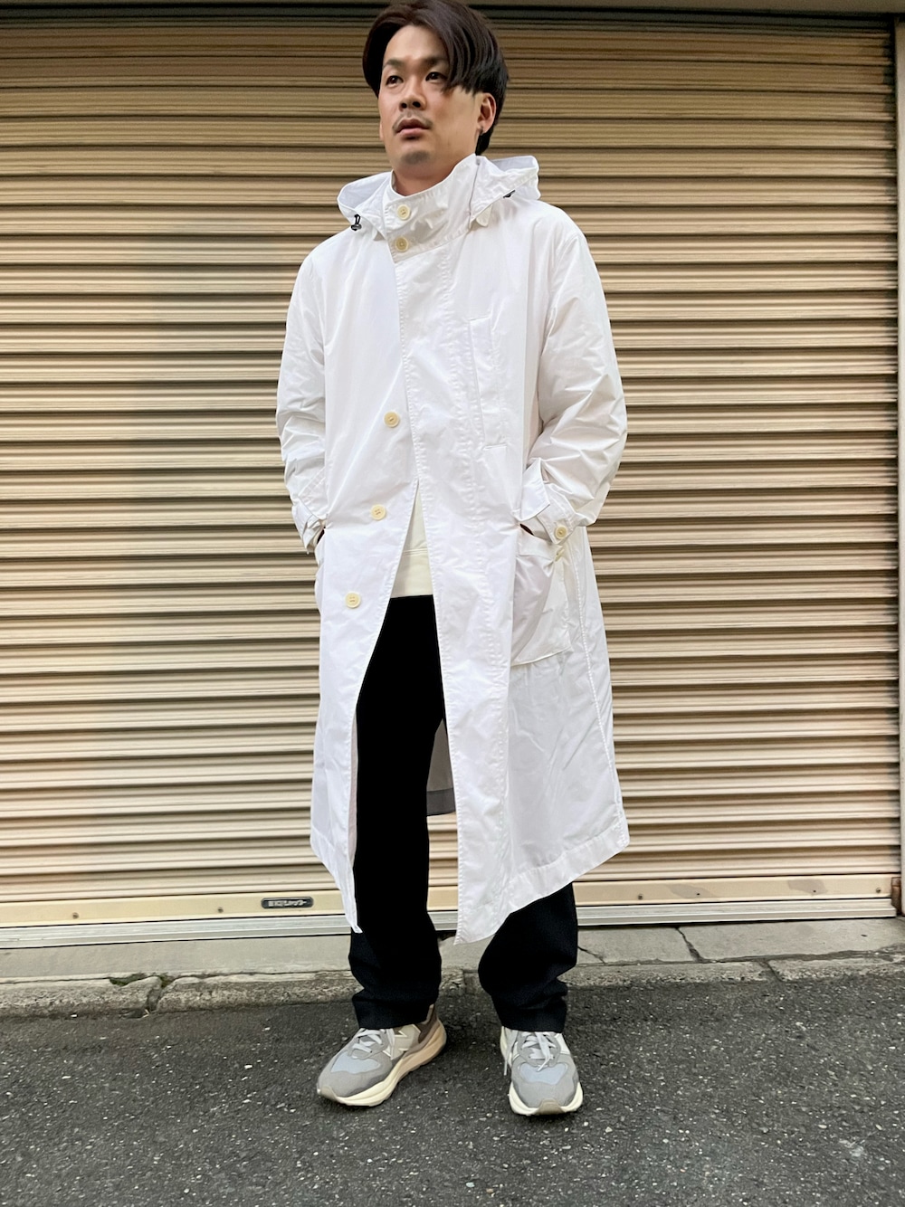 「ニユーバランス、プラスJ、+J、ジルサンダー」｜「NEW BALANCEのアイテム（スニーカー、グレー系）」を使った、sorazouさん（メンズ・171cm）の春コーディネートの1枚目の写真