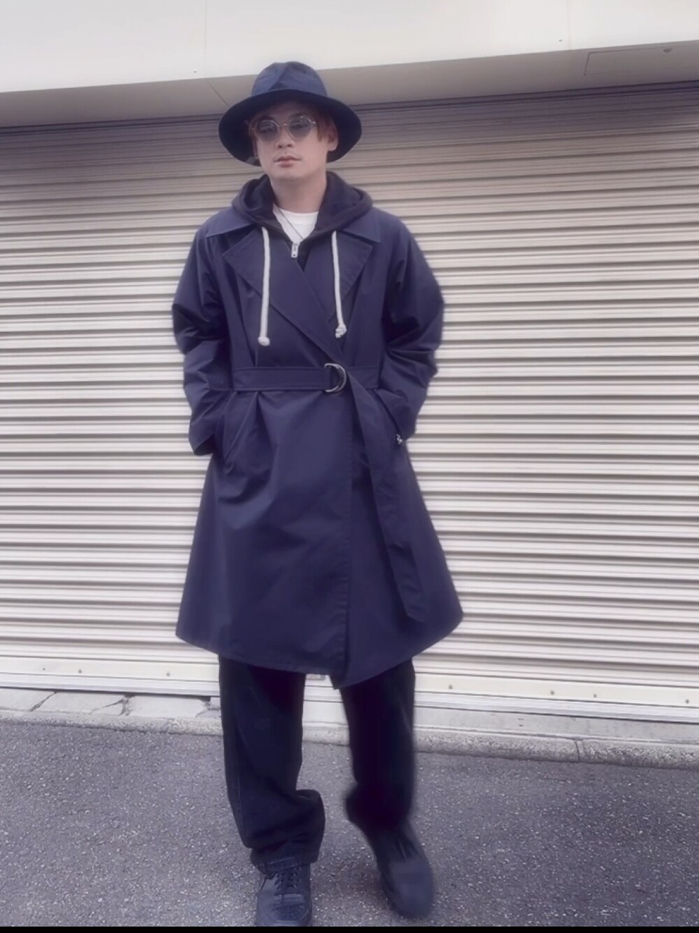 「ユニクロ、GU、カシラ帽子」｜「GUのアイテム（トレンチコート、ブラック系）」を使った、sorazouさん（メンズ・171cm）の冬コーディネートの1枚目の写真