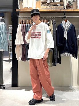 「niko and...（ニコアンド）の【接触冷感】ライトドライイージーパンツ（その他パンツ、ピンク系）」を使った、りょたさん（メンズ・180cm）の春コーディネート