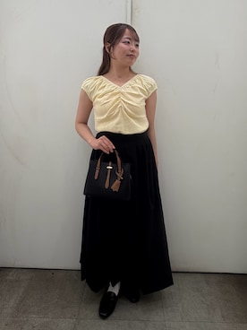「SENSE OF PLACE by URBAN RESEARCH(センスオブプレイスバイアーバンリサーチ)のギャザーネックカットトップ(Tシャツ/カットソー、イエロー系)」を使った、めりさん(レディース・152cm)の春コーディネート