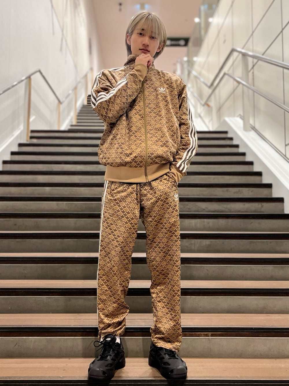 NA(アディダス オリジナルスショップ ラゾーナ川崎プラザ)｜adidasの 