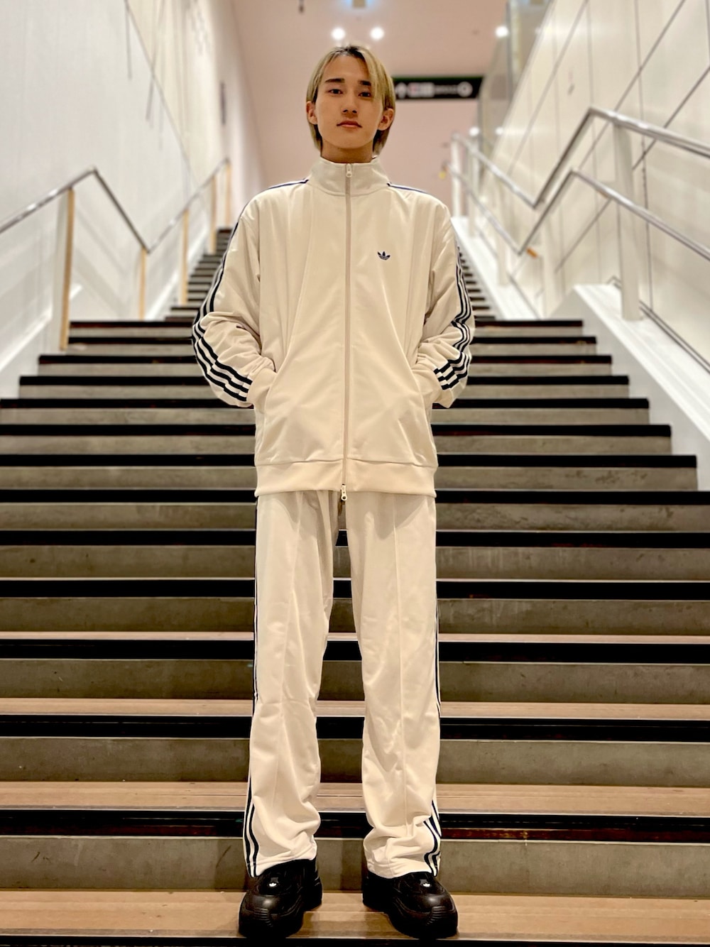 NA(アディダス オリジナルスショップ ラゾーナ川崎プラザ)｜adidasの 