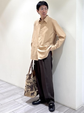 「ADAM ET ROPE'（アダムエロペ）の【AURALEE/オーラリー】WASHED FINX TWILL SHIRT（シャツ/ブラウス、ベージュ系）」を使った、吉田　さんの夏コーディネート