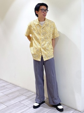 「ADAM ET ROPE'（アダムエロペ）の【PlaX/プラックス】かのこトラック ストレート パンツ / 抗菌 / 防臭 / ロングシーズン着用可能（その他パンツ）」を使った、吉田　さん（メンズ・176cm）の春コーディネート