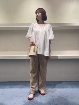 「ROPE'（ロペ）の【エディター三尋木奈保さんコラボ】前後2WAY華やぎバルーンスリーブブラウス【雑誌掲載】（シャツ/ブラウス）」を使った、モエさん（レディース・164cm）の夏コーディネート