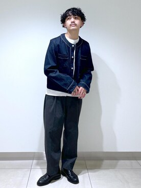 「ADAM ET ROPE'（アダムエロペ）のアイテム（デニムジャケット）」を使った、adam_yamashitaさん（メンズ・169cm）の冬コーディネート
