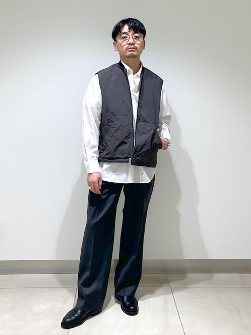 【小松マテーレ】コンパクトサテン ジップ ベスト