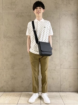 LACOSTE（ラコステ）の「メンズクラシック スリムフラップサッチェル