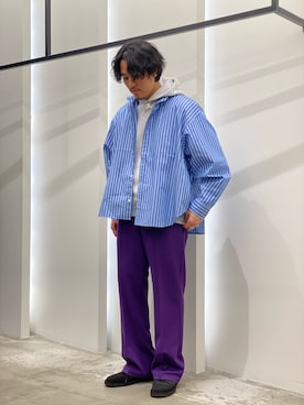 「URBAN RESEARCH（アーバンリサーチ）のアイテム（パーカー）」を使った、AKIHIROさん（メンズ・178cm）の冬コーディネート