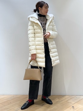 「EMMA　ROUGE VIF（エマルージュヴィフ）の【2025新色登場】ジャガードロゴニット（ニット/セーター）」を使った、ひかりさん（レディース・162cm）の秋コーディネート