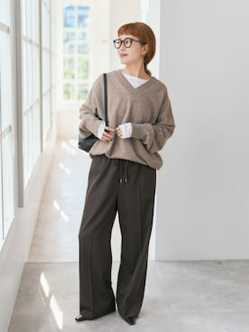 「アイテム（トートバッグ、ブラック系）」を使った、RIKAさん（レディース・160cm）の秋コーディネート