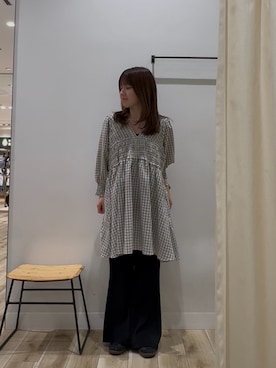 「KBF（ケイビーエフ）のイージーRIBフレアパンツ（その他パンツ、ブラック系）」を使った、ななさん（レディース・155cm）の春コーディネート