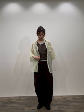 「SENSE OF PLACE by URBAN RESEARCH(センスオブプレイスバイアーバンリサーチ)の『洗濯可』アンサンブルニットタンクトップ(タンクトップ、ブラウン系)」を使った、さきさん(レディース・158cm)の春コーディネート