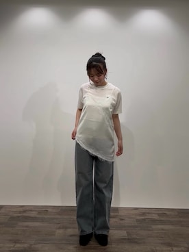 「SENSE OF PLACE by URBAN RESEARCH(センスオブプレイスバイアーバンリサーチ)のサテンレースアシメキャミソール(キャミソール、ホワイト系)」を使った、さきさん(レディース・158cm)の春コーディネート