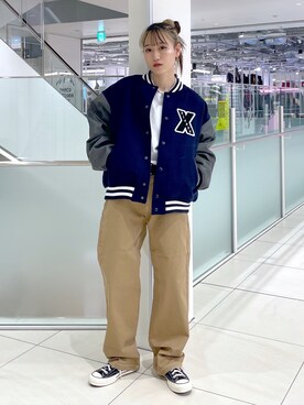 「XLARGE（エクストララージ）のアイテム（スタジャン）」を使った、浜口彩奈さん（レディース・158cm）の秋コーディネート