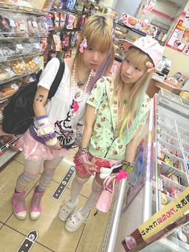 「古着のアイテム（Tシャツ/カットソー、ホワイト系）」を使った、すずさん（レディース・159cm）の冬コーディネート