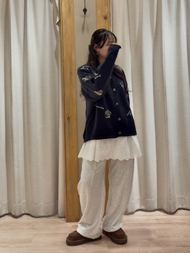 「Samansa Mos2（サマンサ モスモス）の花+ロゴ総柄刺繍カーディガン（カーディガン/ボレロ、ブルー系）」を使った、ことこさん（レディース・152cm）の春コーディネート