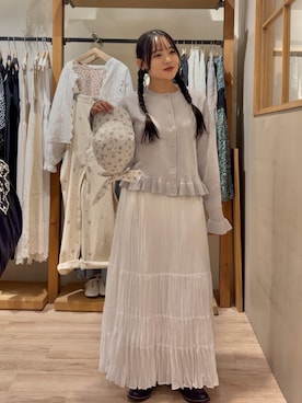 「Samansa Mos2（サマンサ モスモス）のフリルニットカーディガン（カーディガン/ボレロ、グレー系）」を使った、ことこさん（レディース・152cm）の冬コーディネート