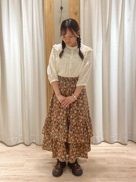 「花柄スカート」｜ことこさん（レディース・152cm・10代）の秋コーディネート