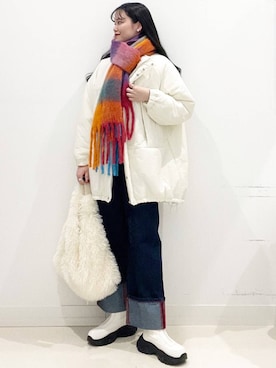 「アイテム（イヤリング）」を使った、maiさん（レディース・167cm）の冬コーディネート