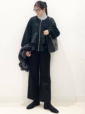 「アイテム（イヤリング）」を使った、maiさん（レディース・167cm）の冬コーディネート