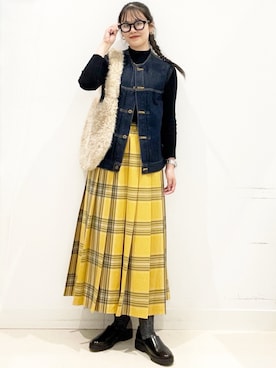 「SMELLY（スメリー）のアイテム」を使った、maiさん（レディース・167cm）の冬コーディネート