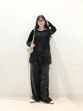 「SENSE OF PLACE by URBAN RESEARCH（センスオブプレイスバイアーバンリサーチ）の別注「ハローキティ」ヨリミチフリースパンツ（その他パンツ、グレー系）」を使った、maiさん（レディース・167cm）の秋コーディネート